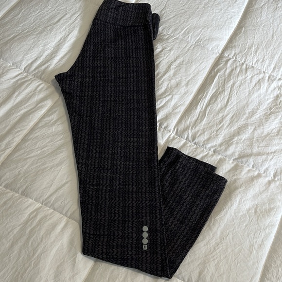 Bench leggings. VGUC. Size medium. - Picture 1 of 2